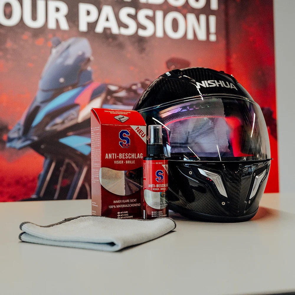 Spray Antiappannamento Per Visiera Casco – 100 Ml Con Pennello, Protezione Duratura, Senza Aloni, Per Moto, Sci E Bici