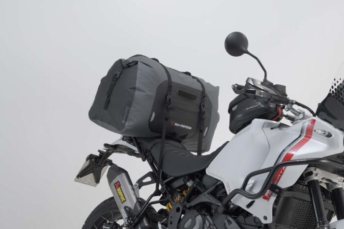 SW-MOTECH Borsa posteriore Drybag 600 60 l. Grigio/Nero. Impermeabile. - immagine 3