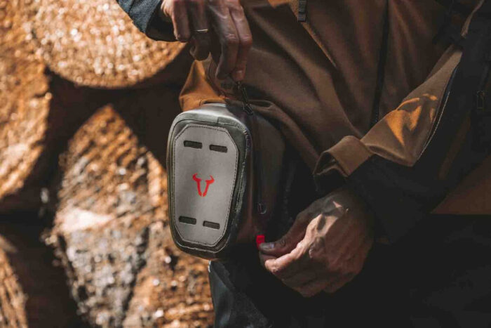 SW-MOTECH Borsello Leg Bag WP. Nero. Impermeabile. - immagine 4
