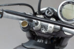 SW-MOTECH Piastra di montaggio per accendisigari M8 Per attacco manubrio con vite M8 - immagine 3