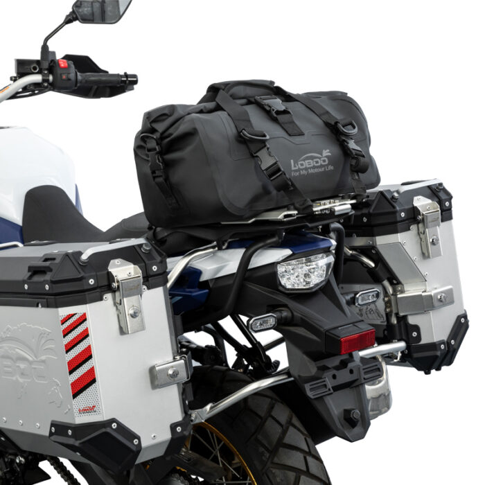 Loboo Borsa Posteriore Moto Impermeabile Universale IPX6 con Roll-Top Magnetico 20 L - immagine 3